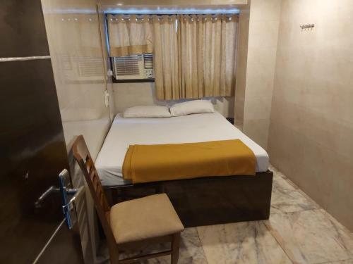 Glitz Hotels Sai Guest House - Nr Inorbit Mall Vashi 纳威孟买 外观 照片