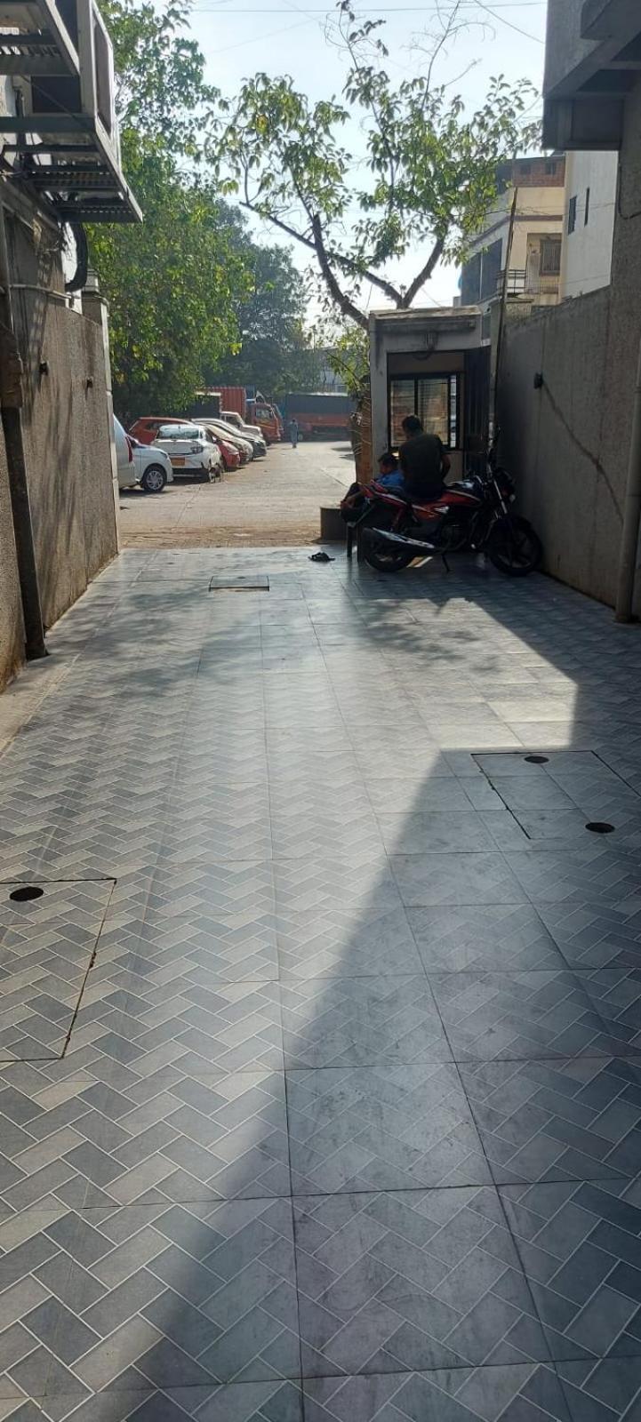 Glitz Hotels Sai Guest House - Nr Inorbit Mall Vashi 纳威孟买 外观 照片
