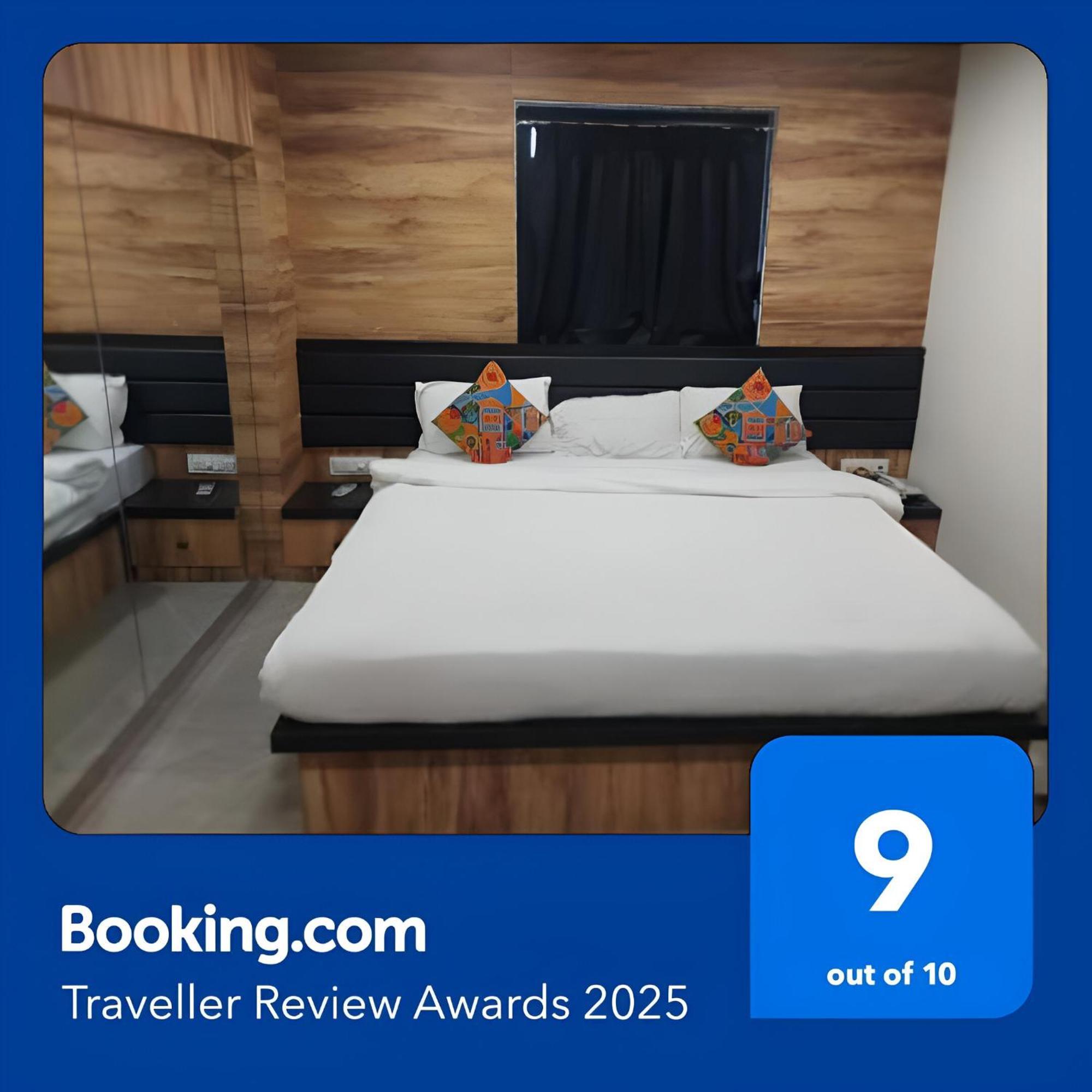 Glitz Hotels Sai Guest House - Nr Inorbit Mall Vashi 纳威孟买 外观 照片